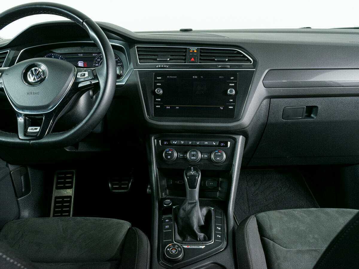 Купить Volkswagen Tiguan, 2018, 114 708 км, фото №9