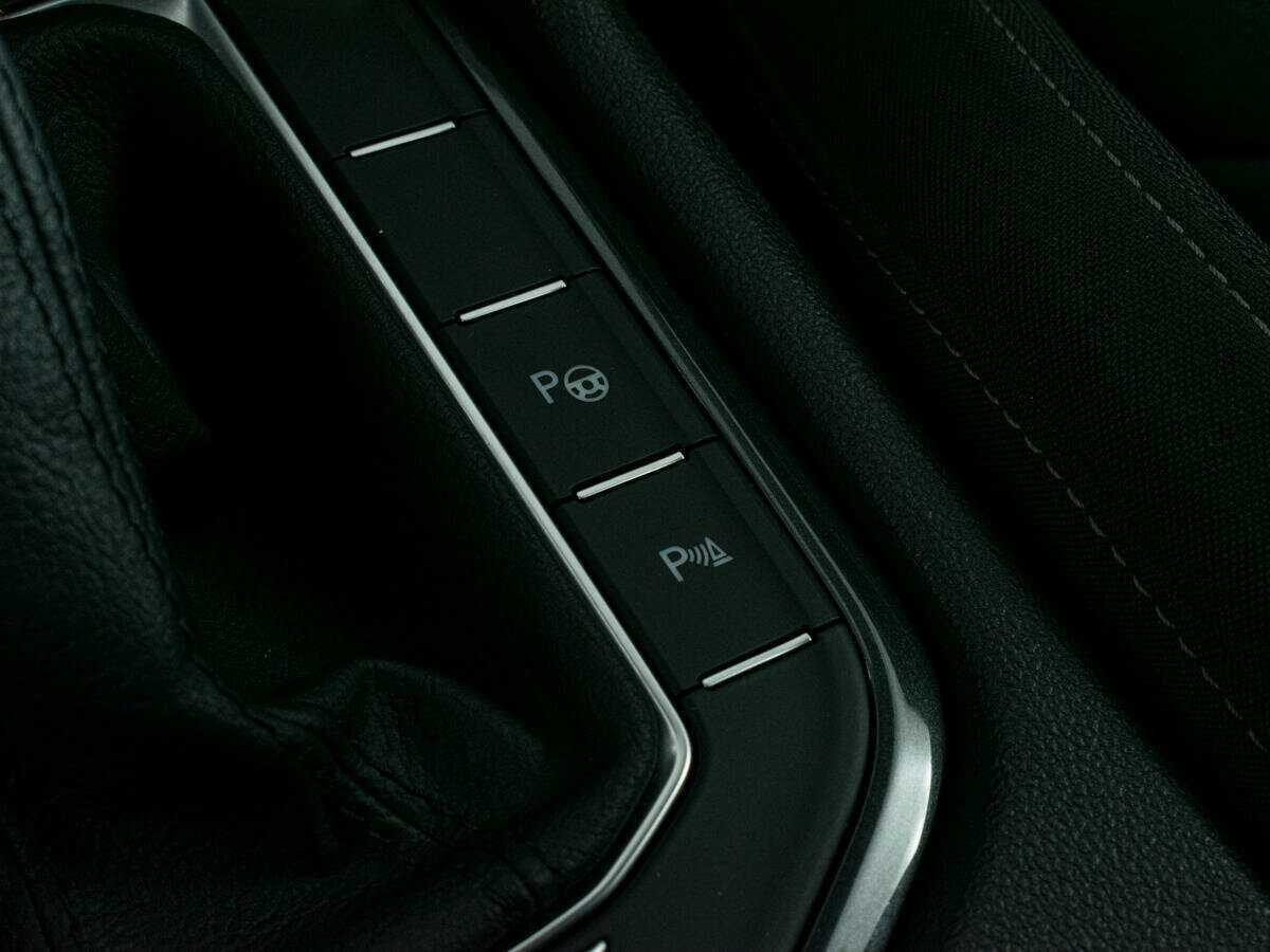 Купить Volkswagen Tiguan, 2018, 114 708 км, фото №17