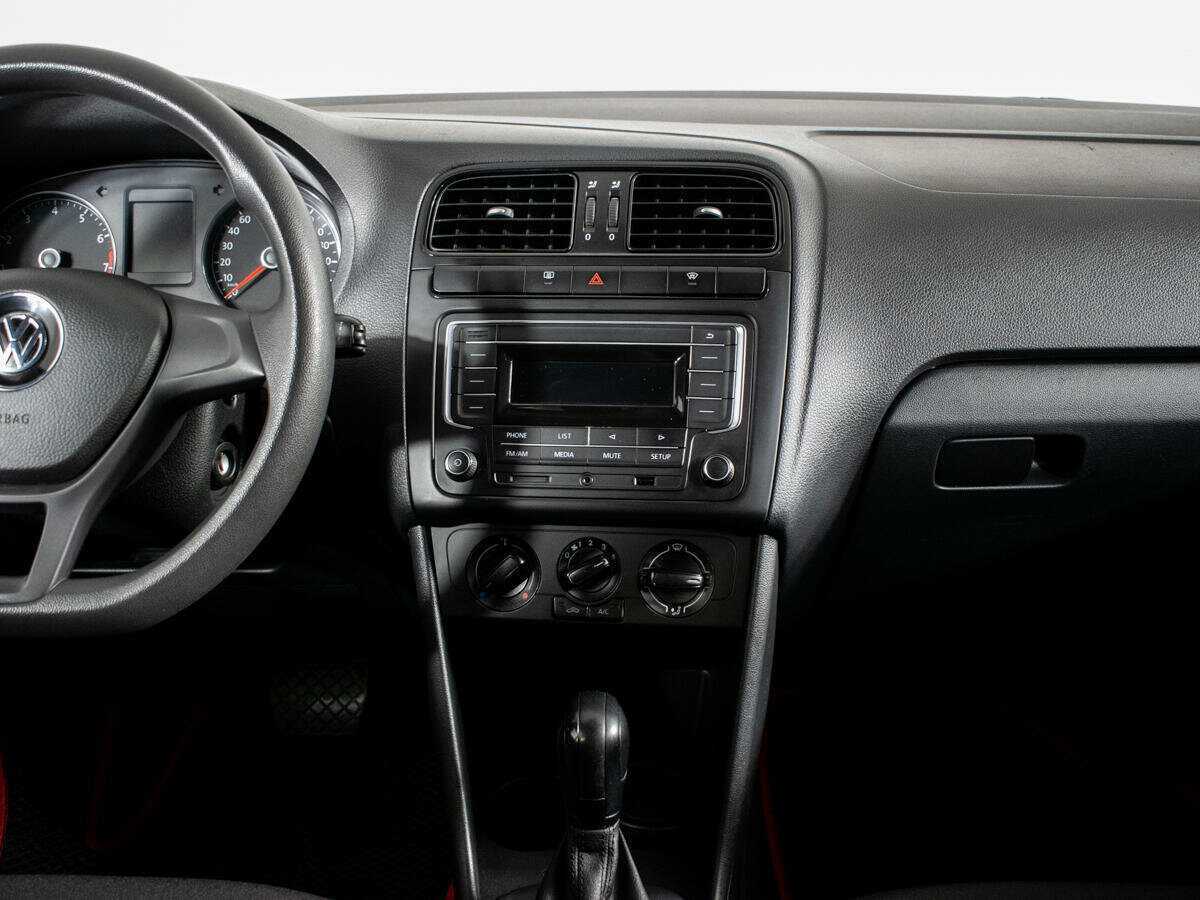 Купить Volkswagen Polo, 2018, 131 500 км, фото №9