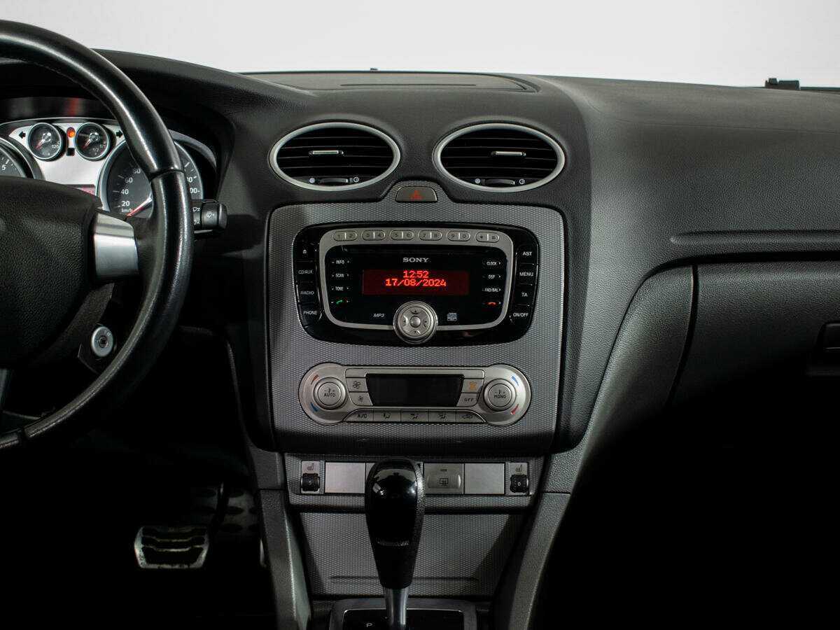 Купить Ford Focus, 2010, 170 403 км, фото №9