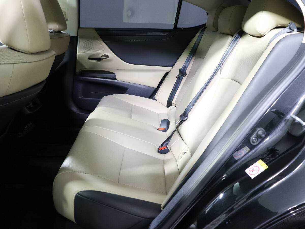 Купить Lexus ES 250, 2019, 18 562 км, фото №8