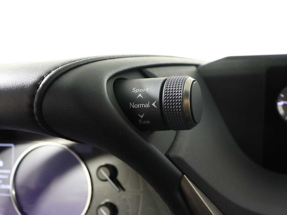 Купить Lexus ES 250, 2019, 18 562 км, фото №25