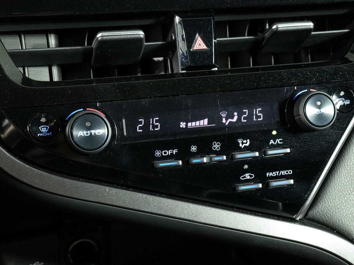 Купить Toyota Camry, 2021, 52 689 км, фото №23