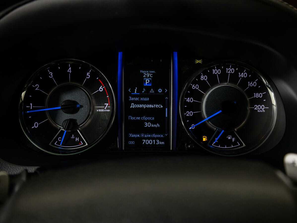 Купить Toyota Fortuner, 2018, 70 010 км, фото №10