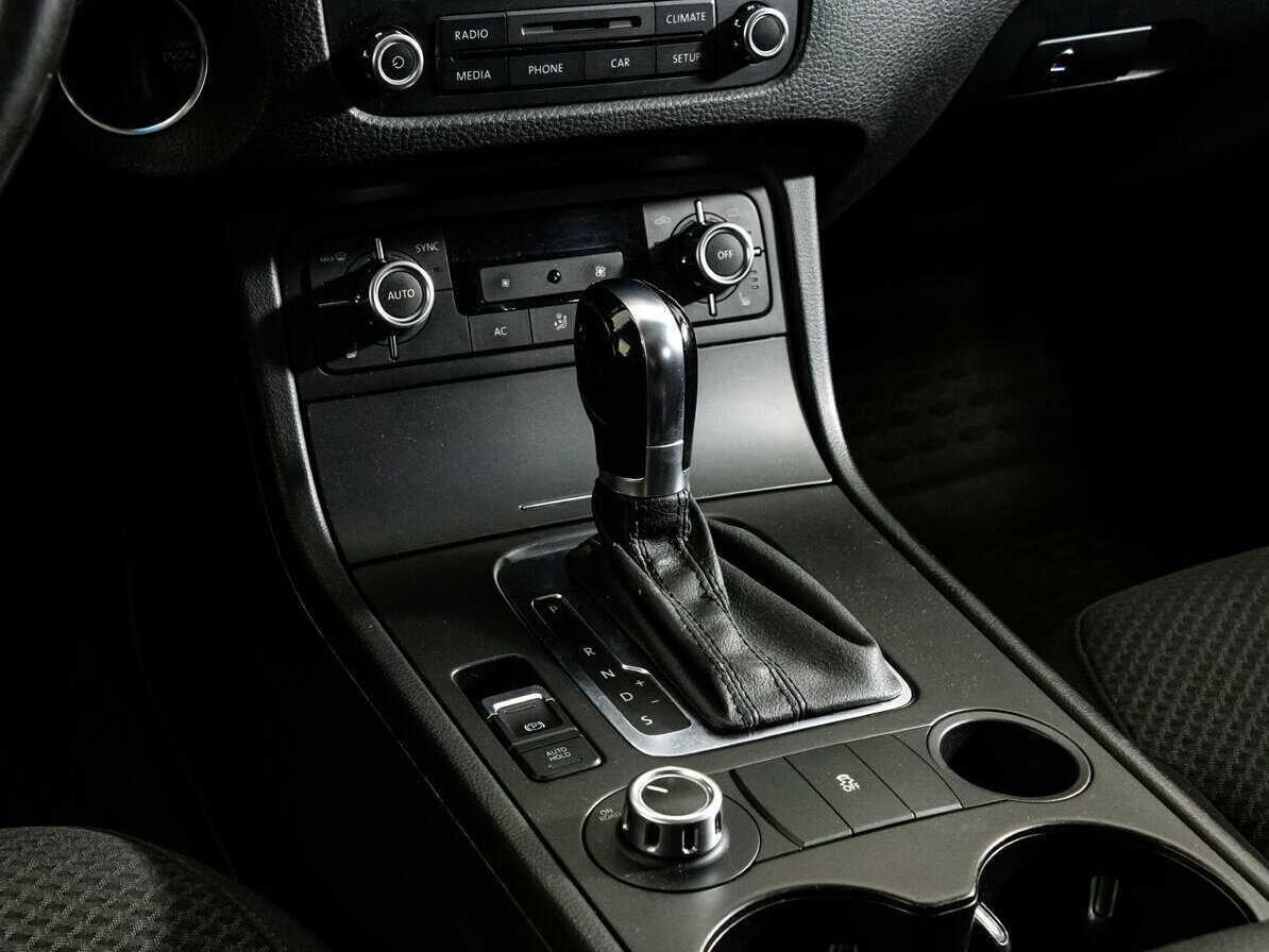Купить Volkswagen Touareg, 2011, 215 220 км, фото №13