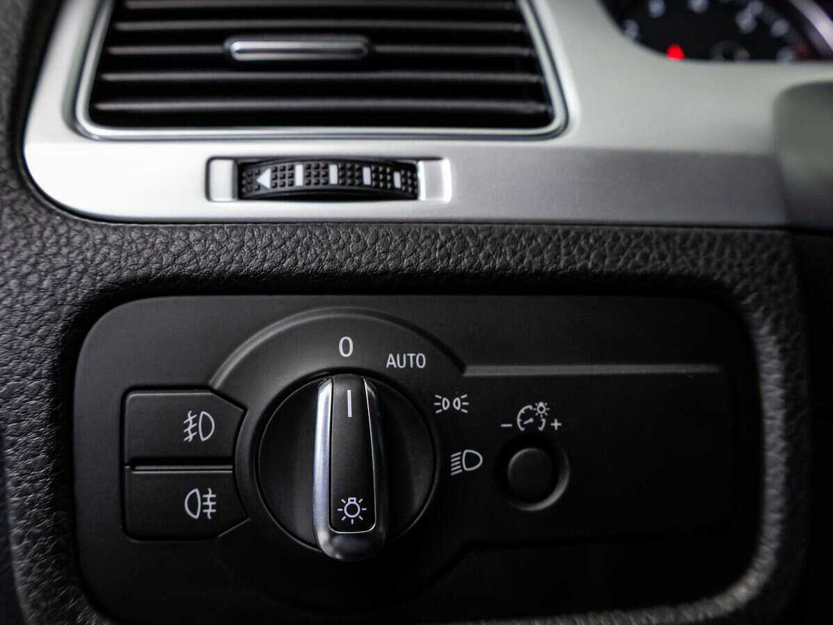 Купить Volkswagen Touareg, 2015, 114 240 км, фото №11