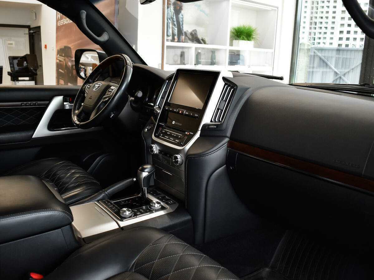 Купить Toyota Land Cruiser, 2017, 145 956 км, фото №7