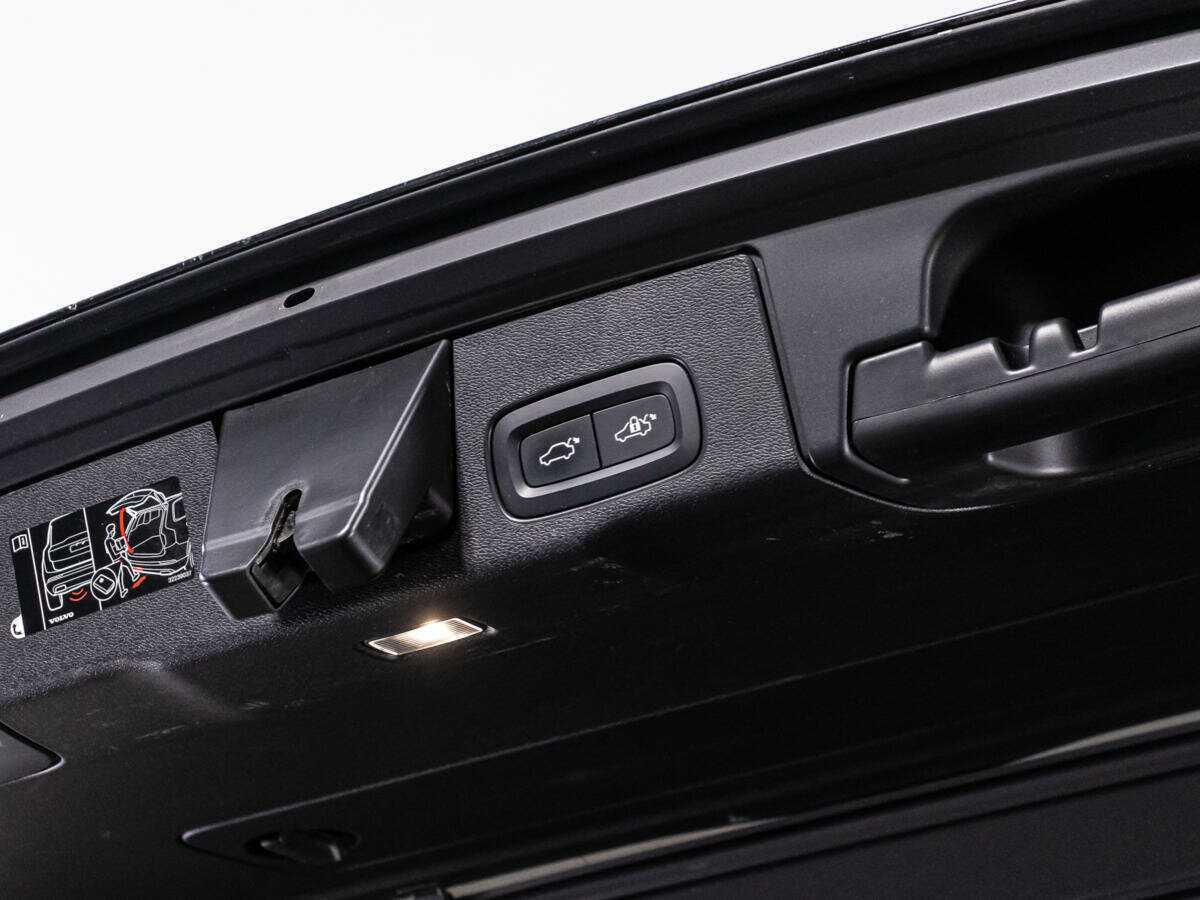 Купить Volvo XC60, 2019, 108 495 км, фото №15