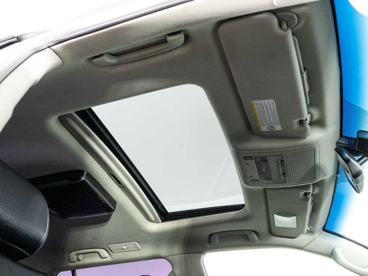 Купить Toyota Land Cruiser, 2011, 280 802 км, фото №21