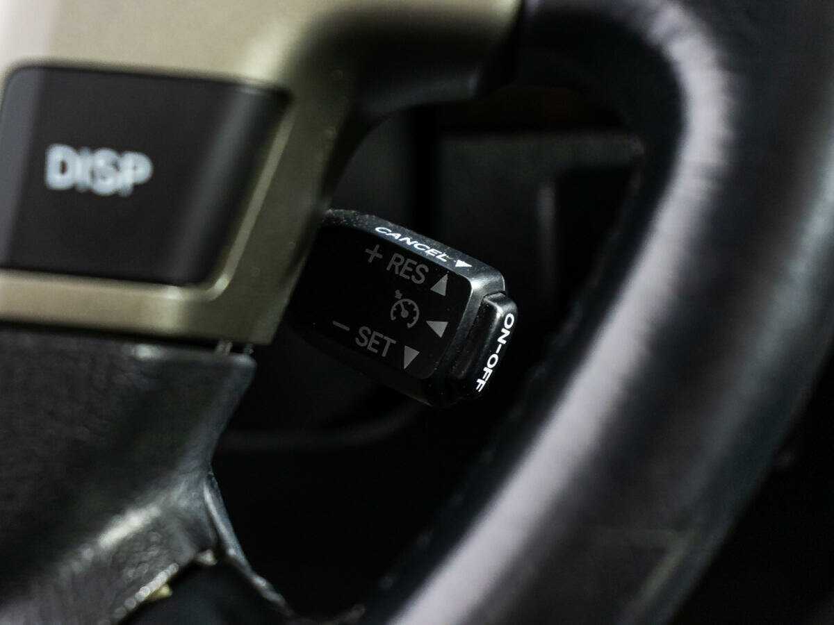 Купить Toyota Land Cruiser, 2011, 280 802 км, фото №23