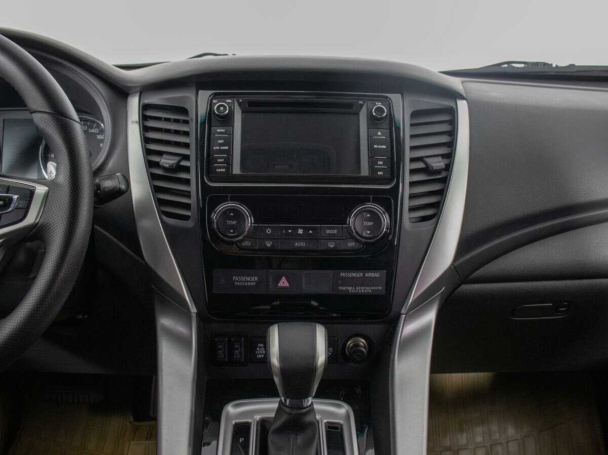 Купить Mitsubishi Pajero Sport, 2017, 100 400 км, фото №15