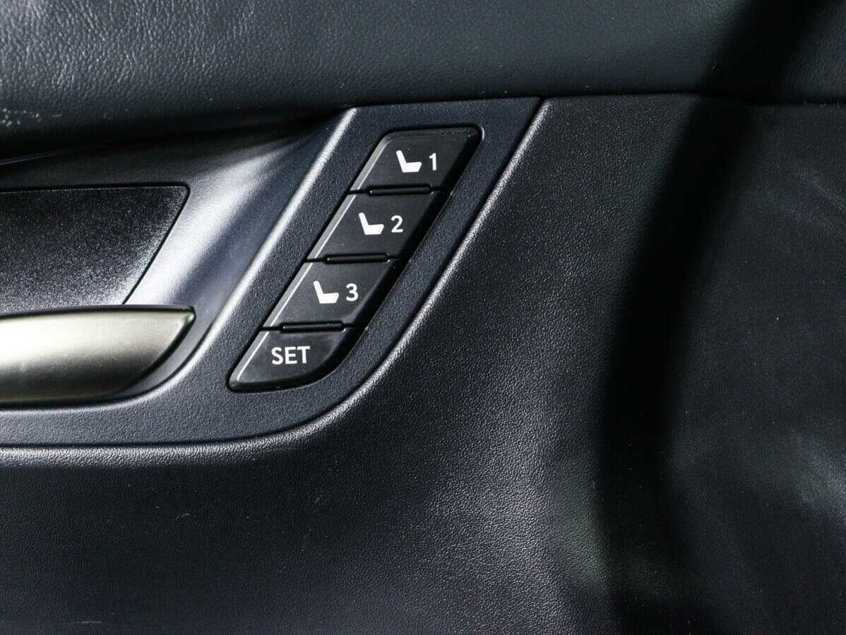 Купить Lexus LX 570, 2017, 137 316 км, фото №21