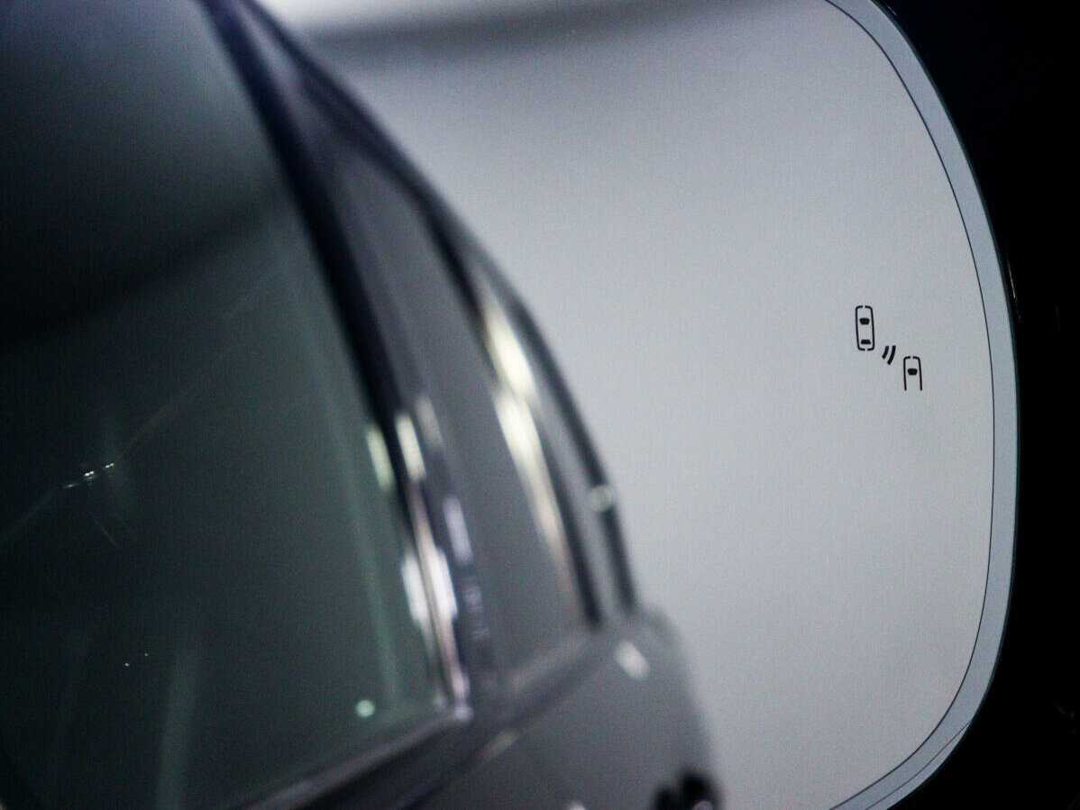 Купить Lexus LX 570, 2017, 137 316 км, фото №29