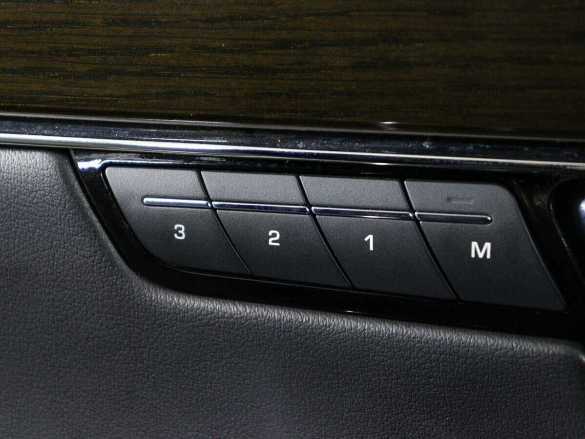 Купить Jaguar XJ SWB, 2018, 60 618 км, фото №19