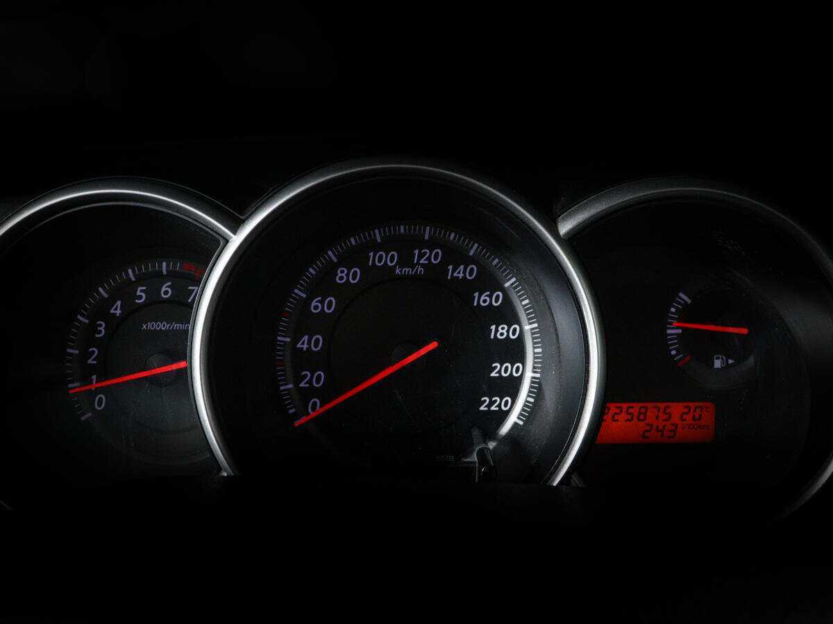 Купить Nissan Tiida, 2011, 225 000 км, фото №11