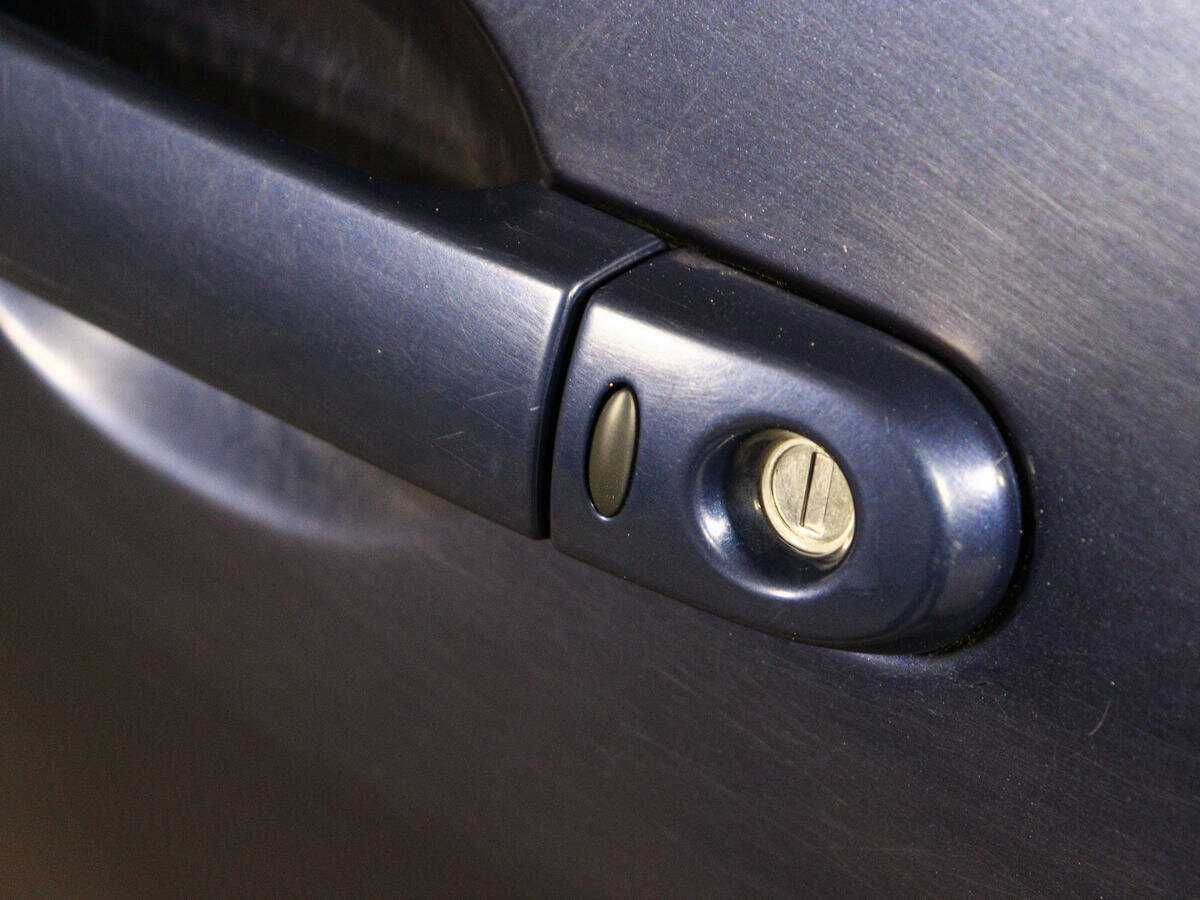 Купить Nissan Tiida, 2011, 225 000 км, фото №15