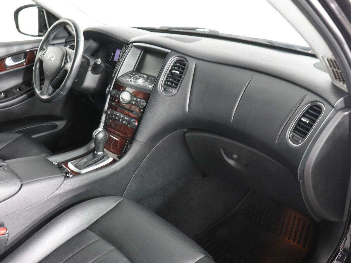 Купить Infiniti QX50, 2015, 145 205 км, фото №6