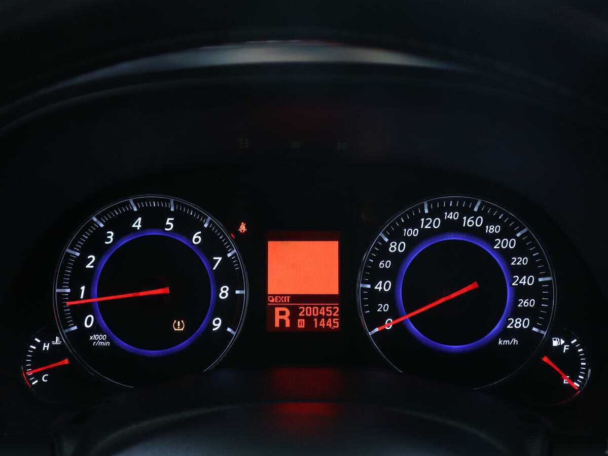 Купить Infiniti FX37, 2010, 200 417 км, фото №11