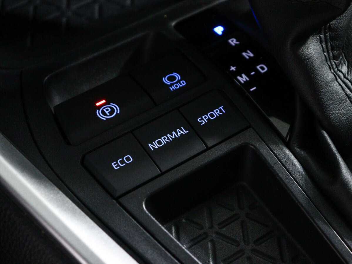 Купить Toyota RAV4, 2021, 52 600 км, фото №16