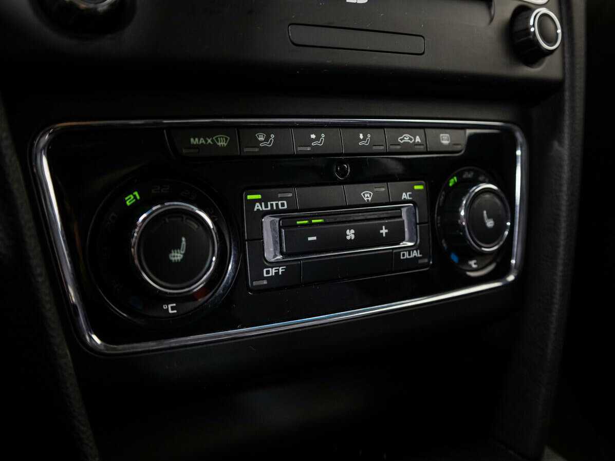 Купить Skoda Superb DSG, 2011, 135 060 км, фото №17