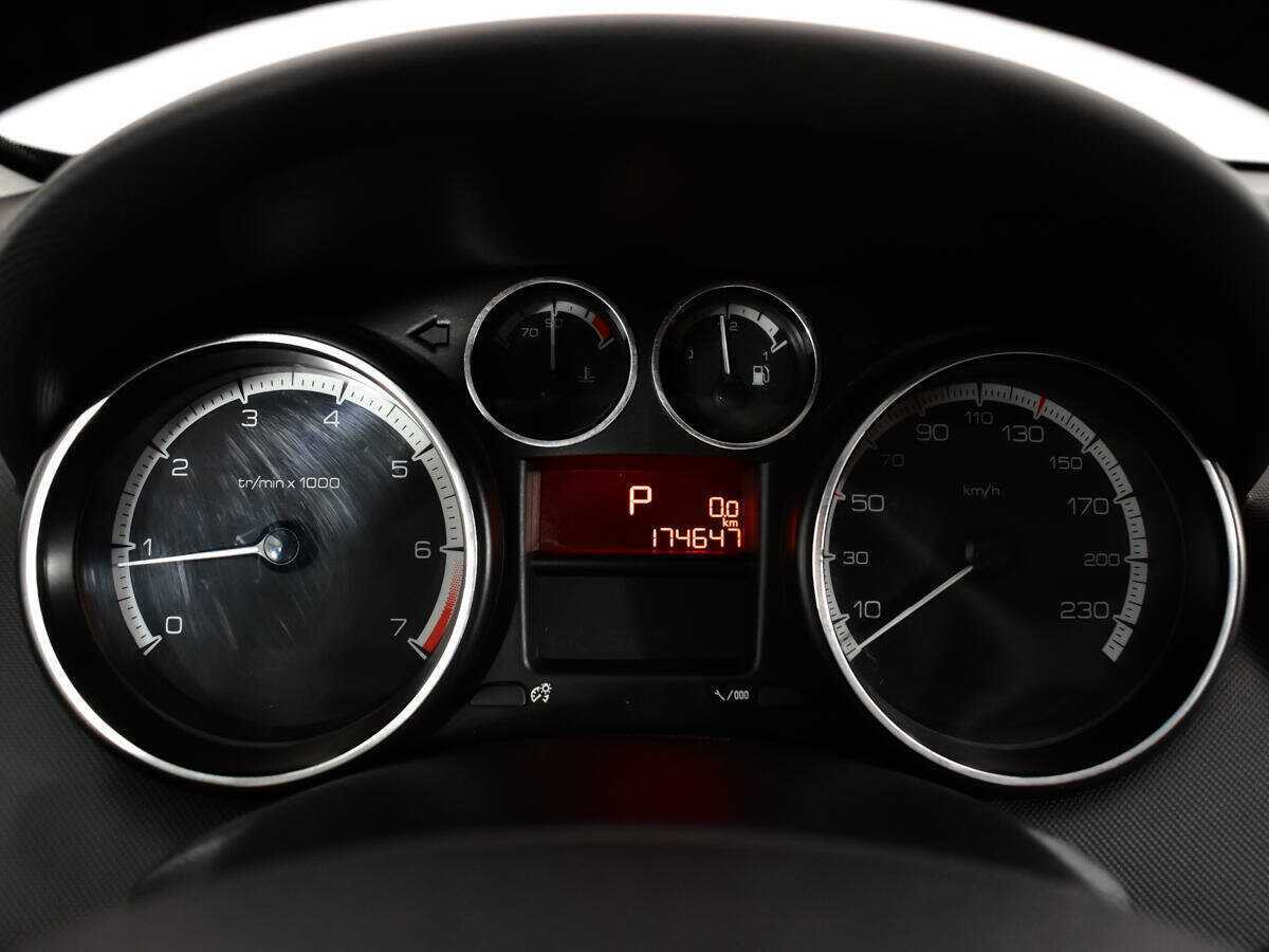 Купить Peugeot 308, 2010, 174 614 км, фото №11