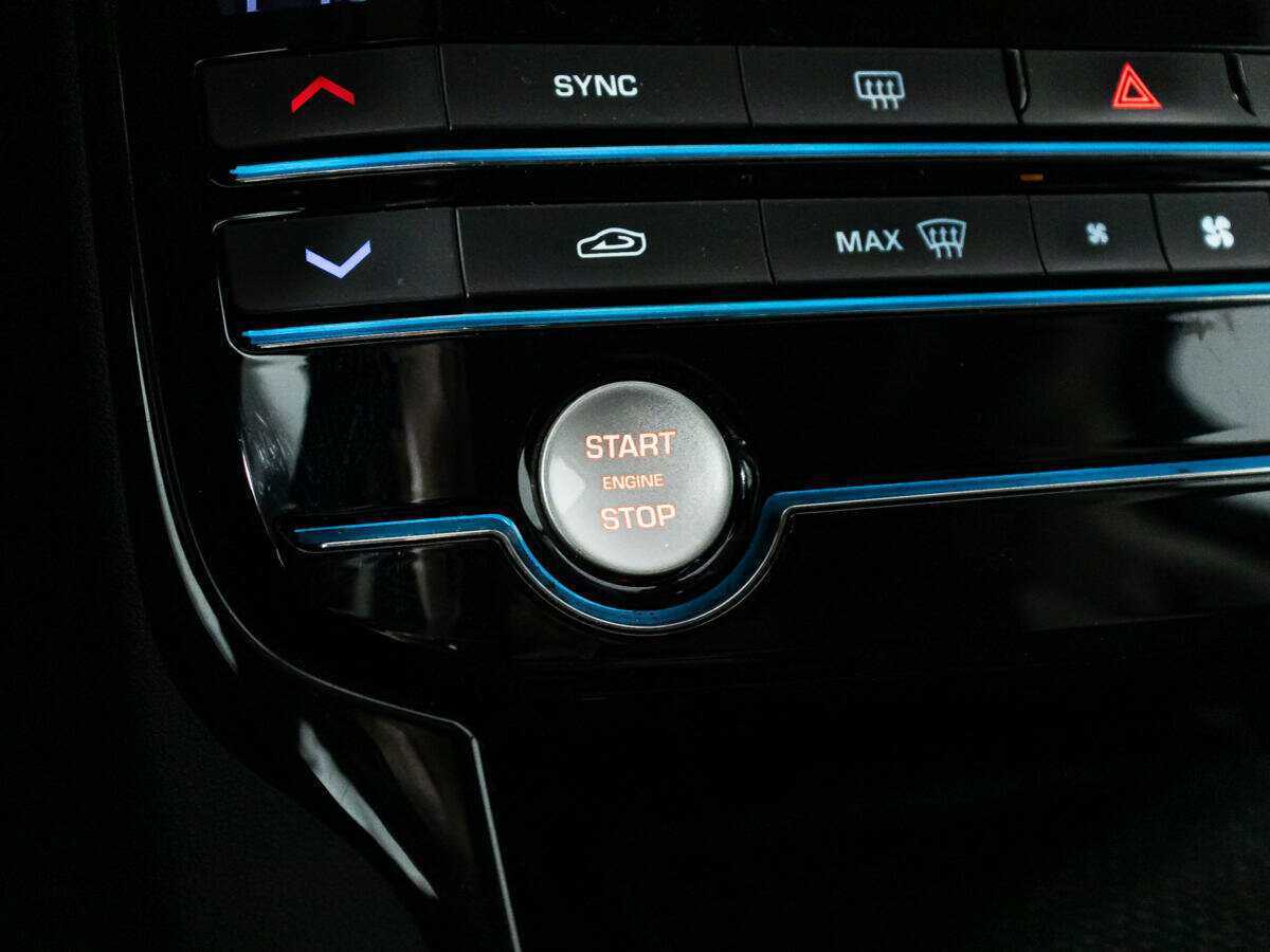 Купить Jaguar XE, 2015, 127 048 км, фото №18