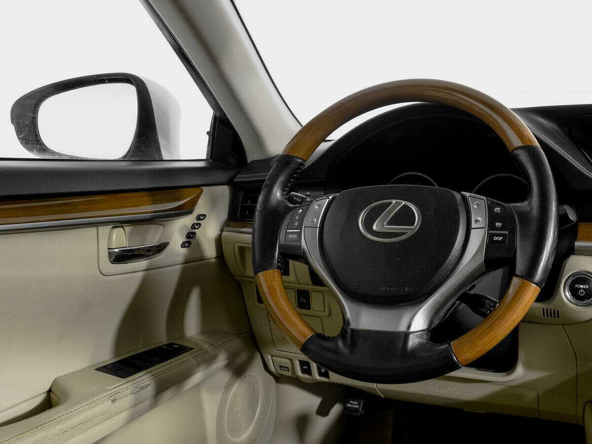 Купить Lexus ES 300h, 2013, 297 163 км, фото №15