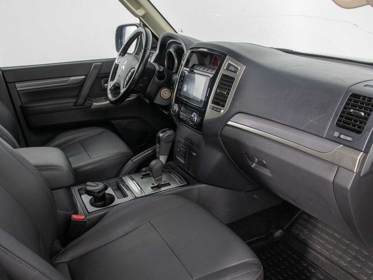 Купить Mitsubishi Pajero, 2017, 119 041 км, фото №9