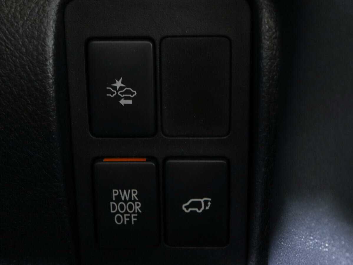 Купить Lexus LX 570, 2015, 145 022 км, фото №19