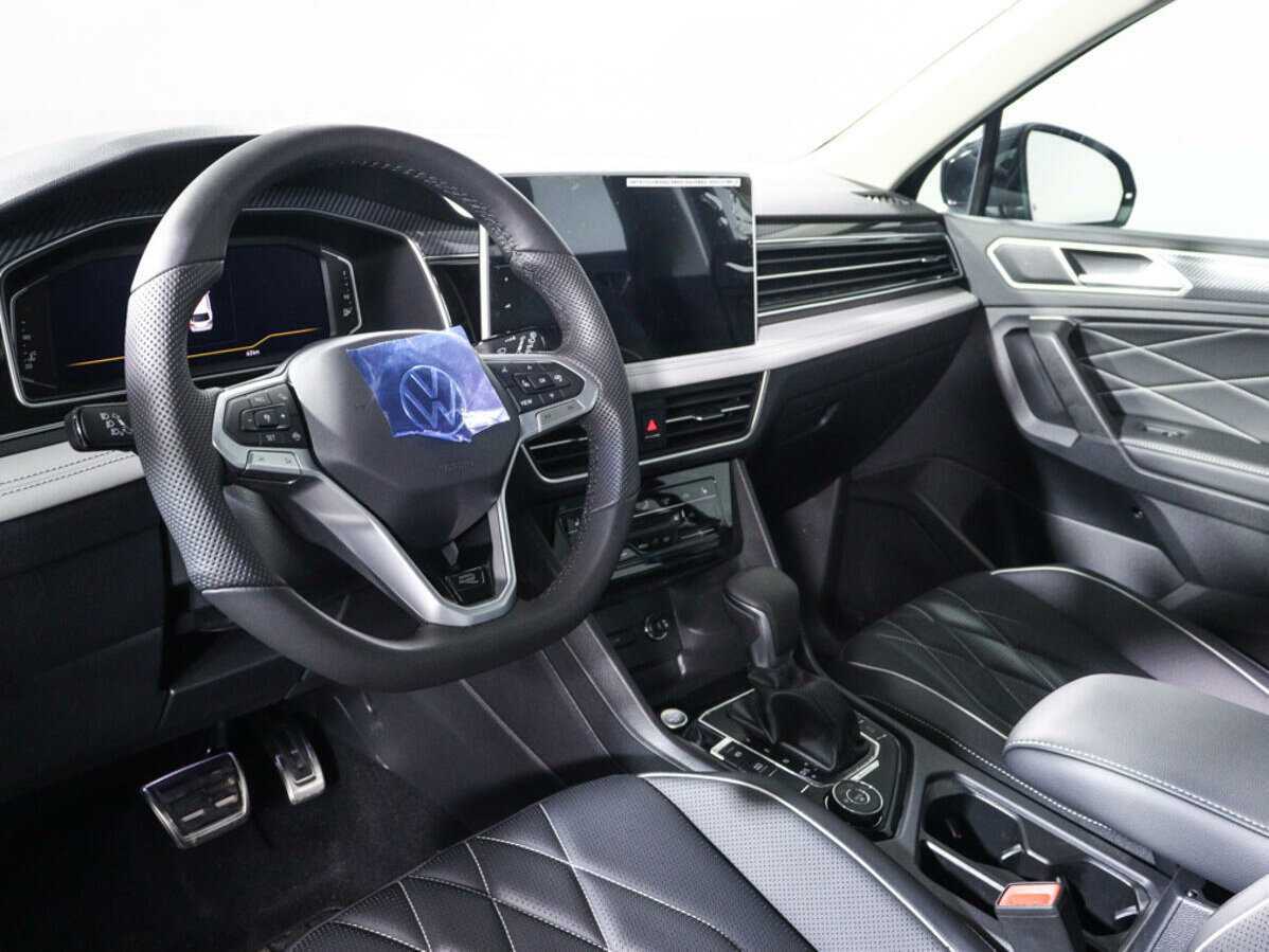 Купить Volkswagen Tiguan L, 2023, 60 км, фото №12