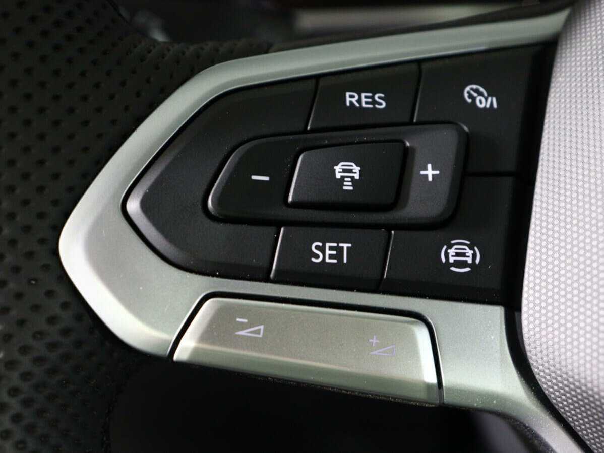 Купить Volkswagen Tiguan L, 2023, 60 км, фото №22