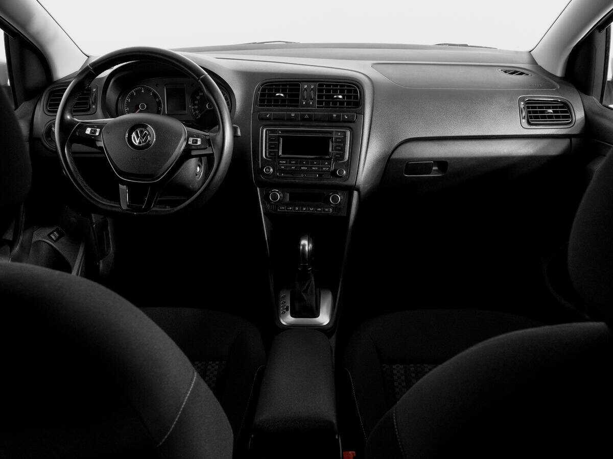 Купить Volkswagen Polo, 2017, 77 025 км, фото №12