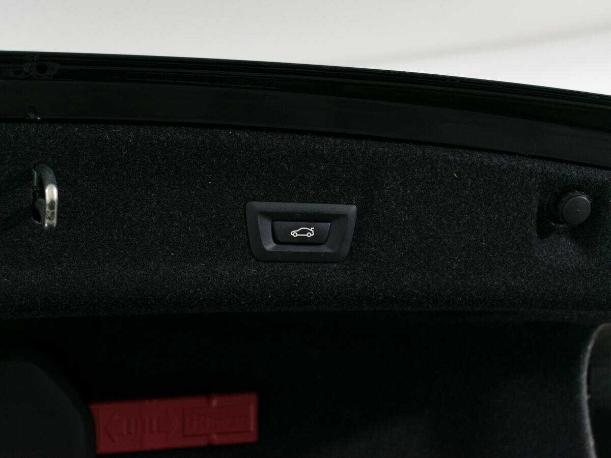 Купить BMW 3 серии 320i xDrive, 2020, 78 000 км, фото №6