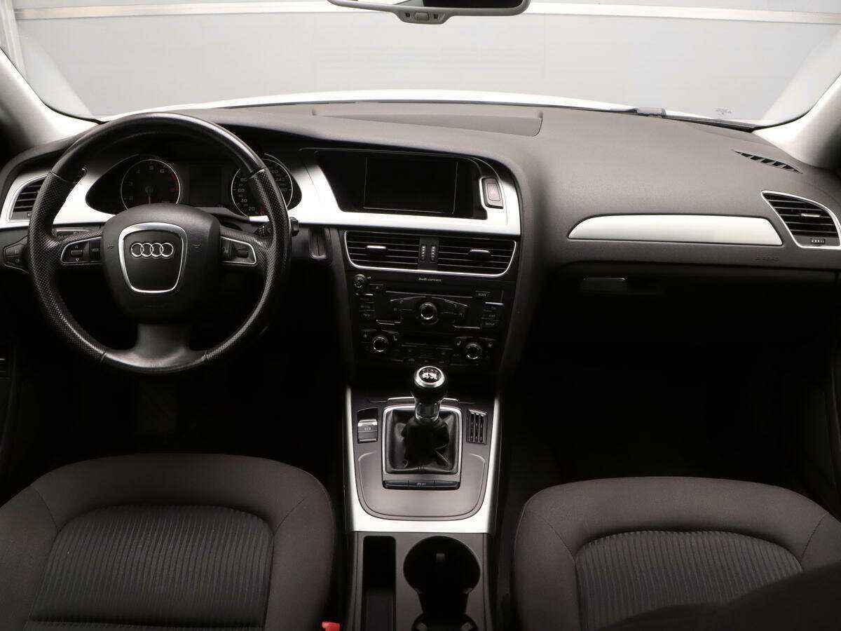 Купить Audi A4, 2010, 156 179 км, фото №9