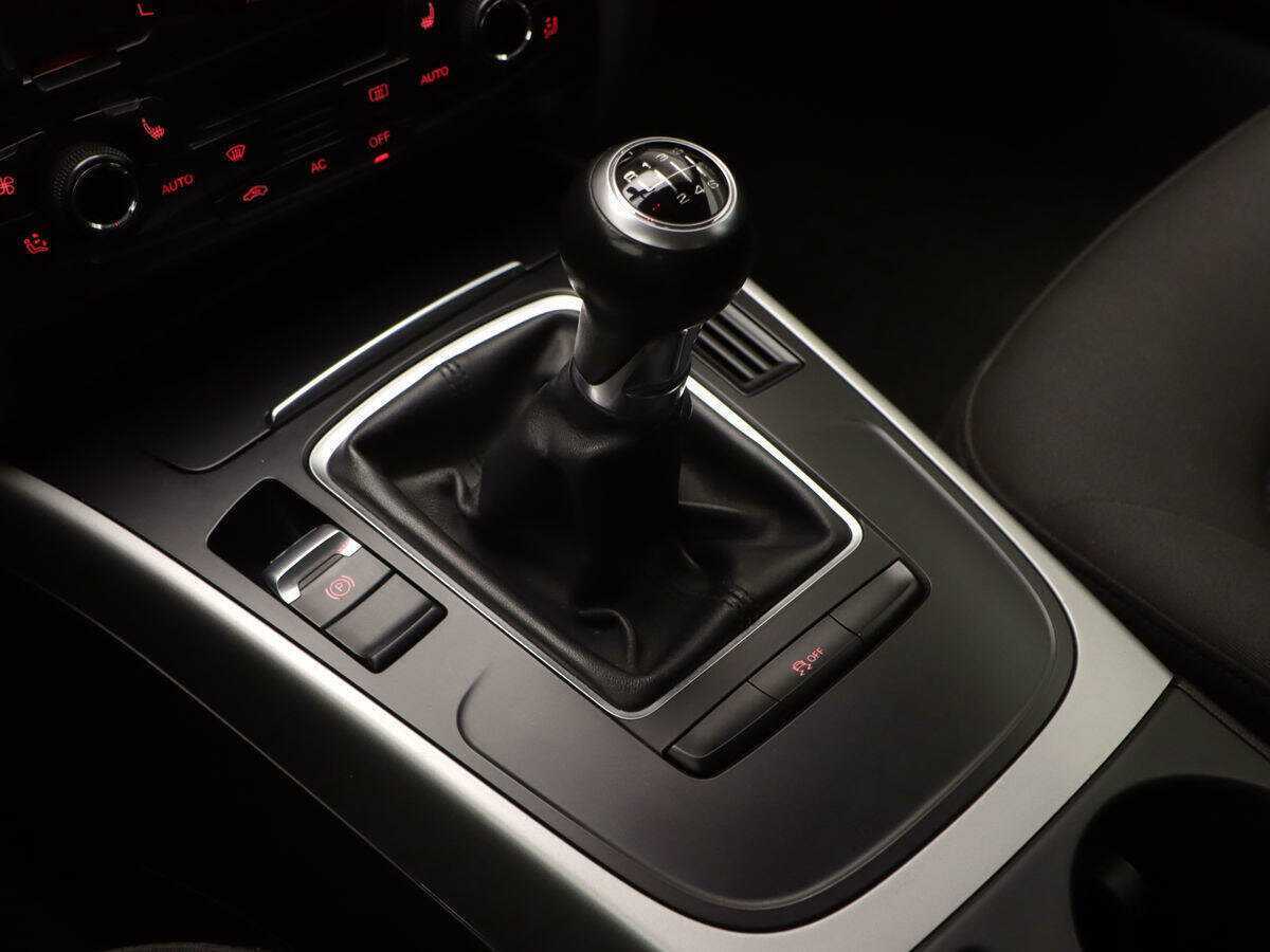 Купить Audi A4, 2010, 156 179 км, фото №12