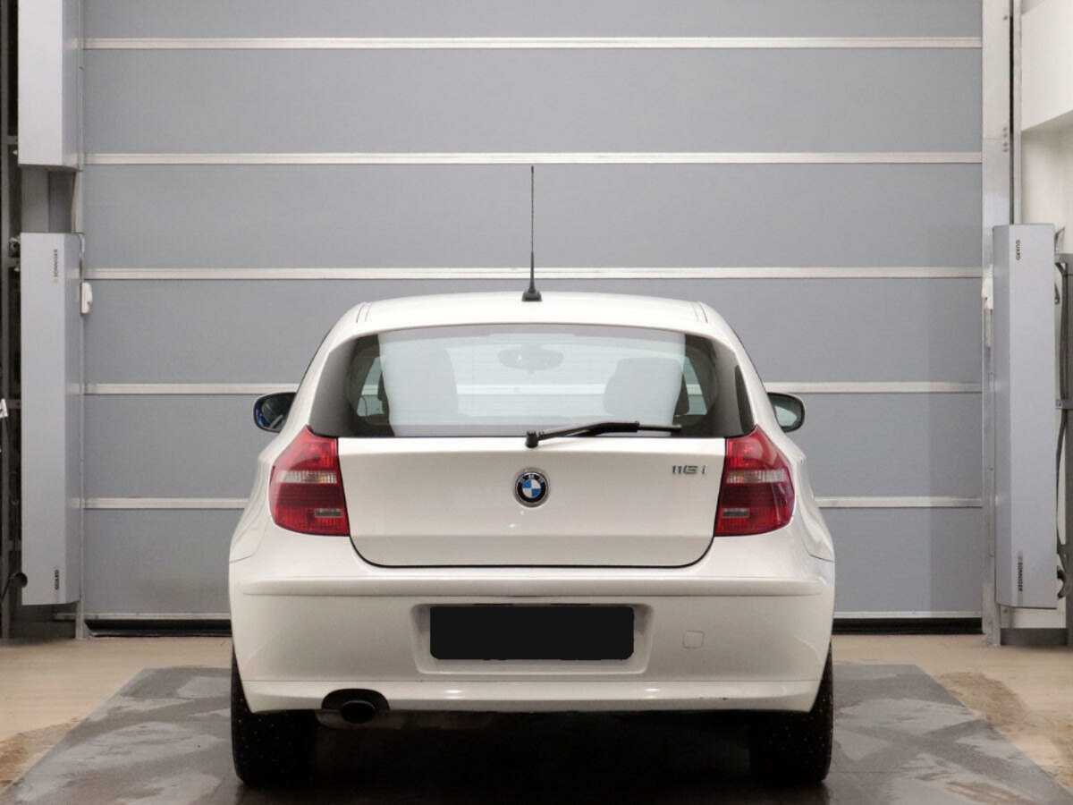 Купить BMW 1 серии 116i, 2011, 184 290 км, фото №5