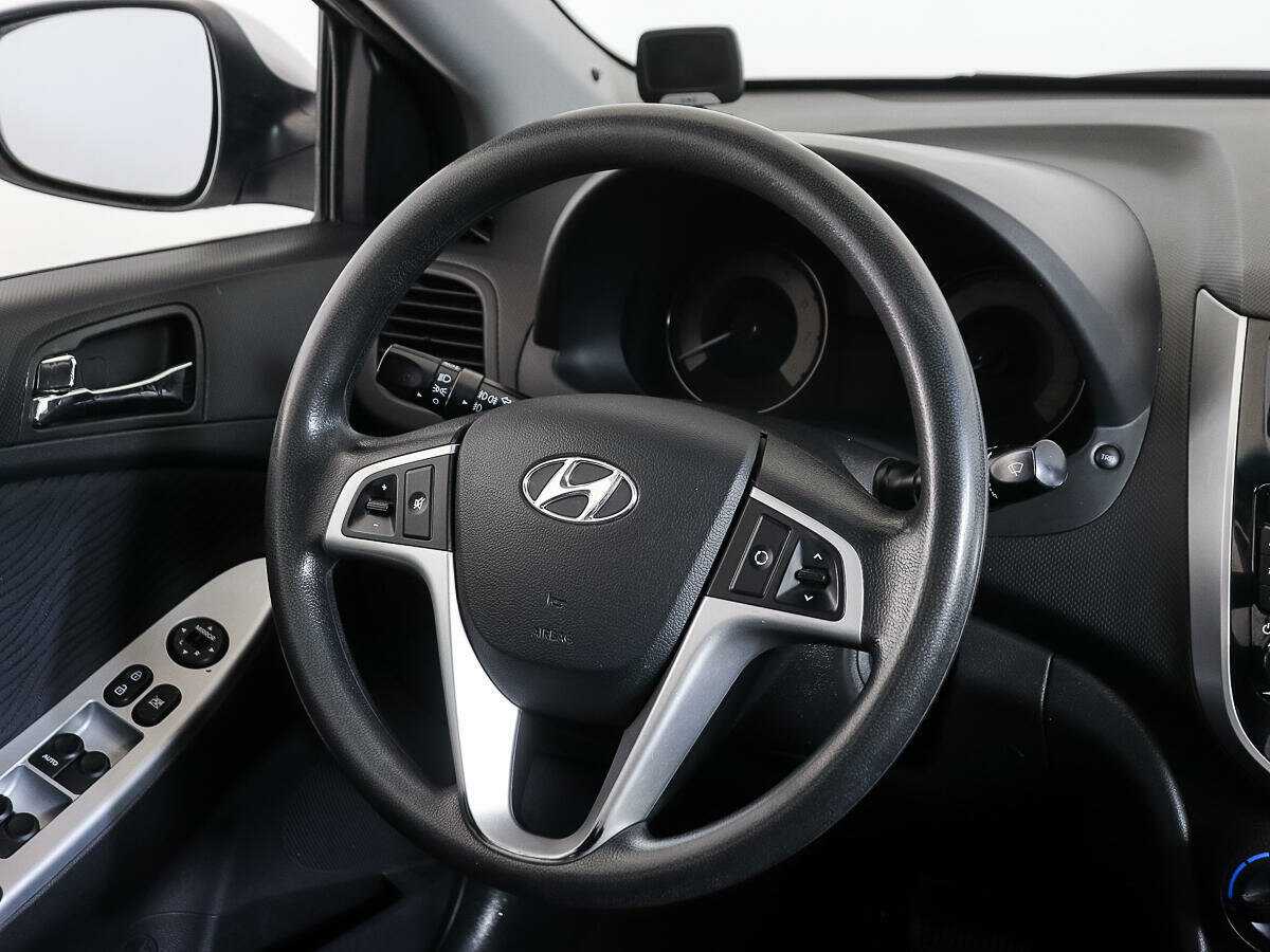 Купить Hyundai Solaris, 2012, 108 313 км, фото №14