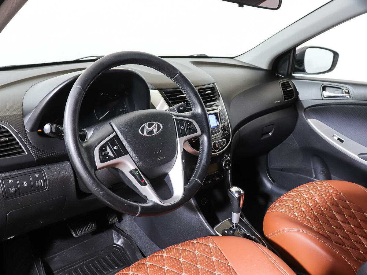 Купить Hyundai Solaris, 2011, 100 763 км, фото №12
