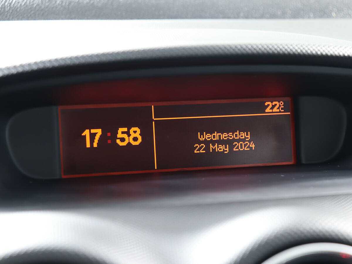 Купить Peugeot 308, 2008, 138 857 км, фото №14