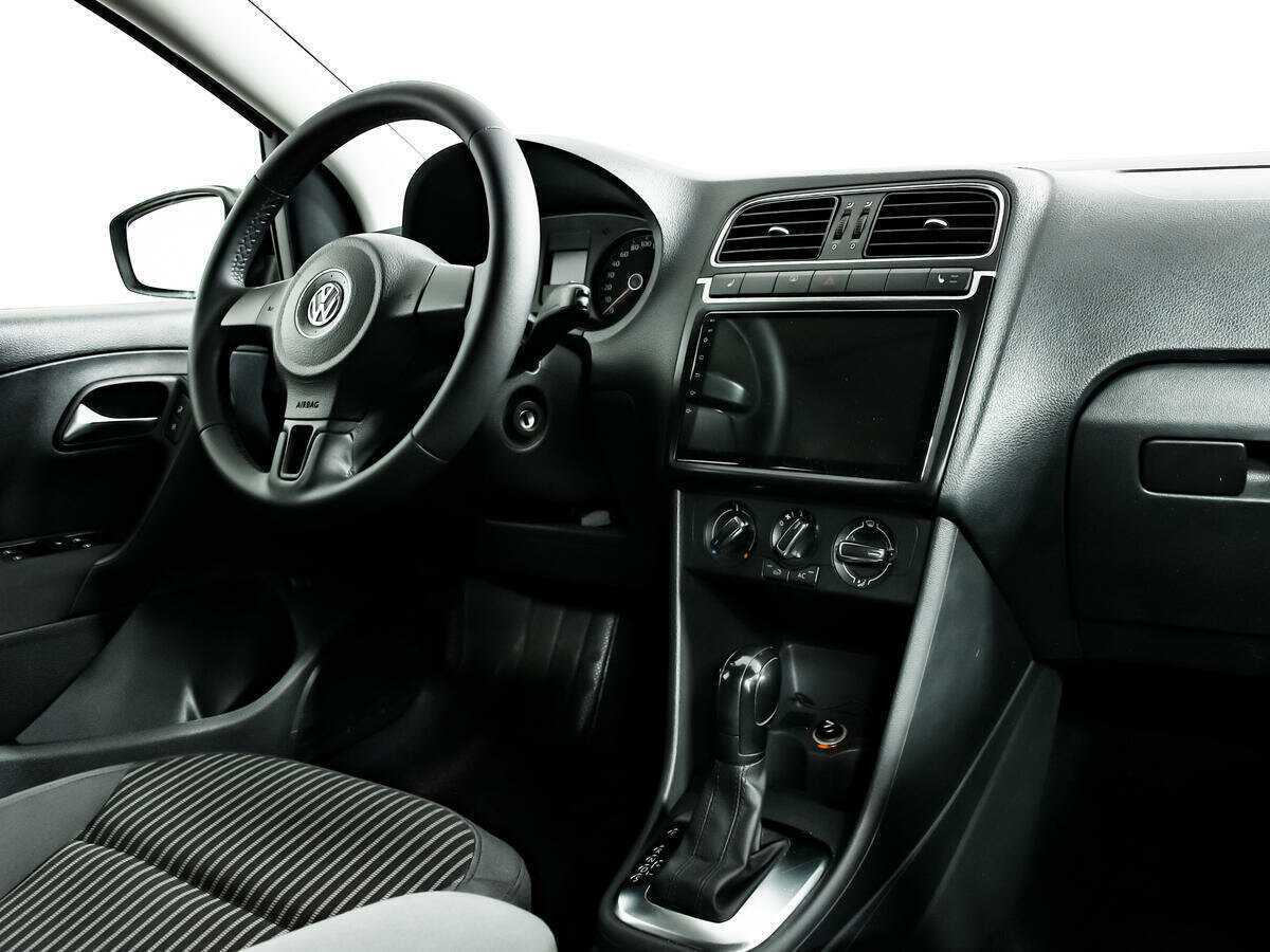 Купить Volkswagen Polo, 2010, 108 670 км, фото №9
