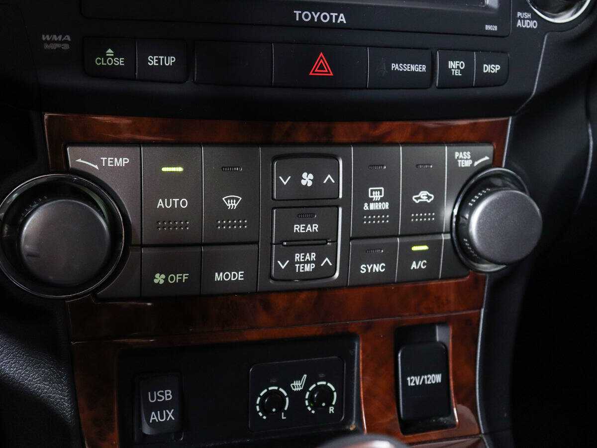 Купить Toyota Highlander, 2011, 222 000 км, фото №15