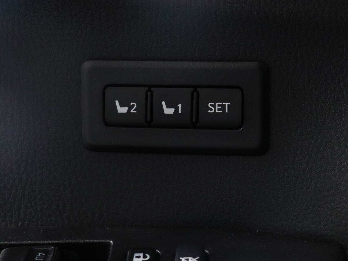 Купить Toyota RAV4, 2017, 94 900 км, фото №13