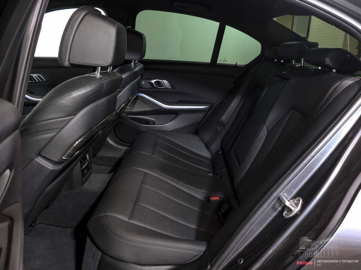 Купить BMW 3 серии 320i, 2020, 120 307 км, фото №9