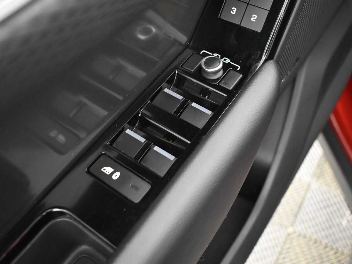 Купить Land Rover Range Rover Velar, 2018, 94 961 км, фото №8