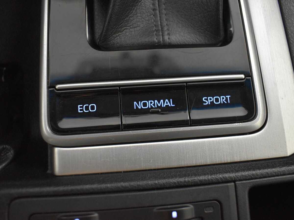 Купить Toyota Land Cruiser Prado, 2020, 81 000 км, фото №17