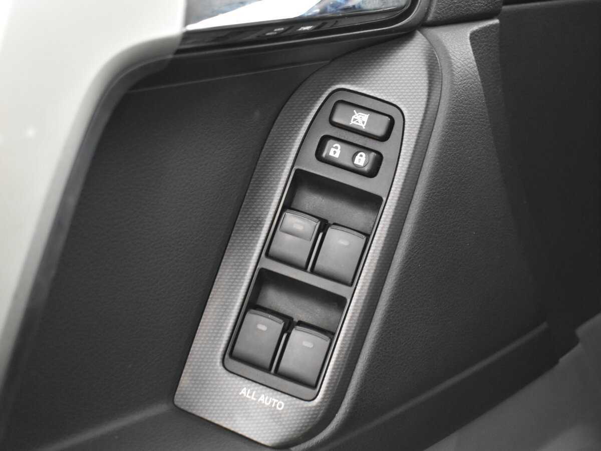 Купить Toyota Land Cruiser Prado, 2010, 343 000 км, фото №9