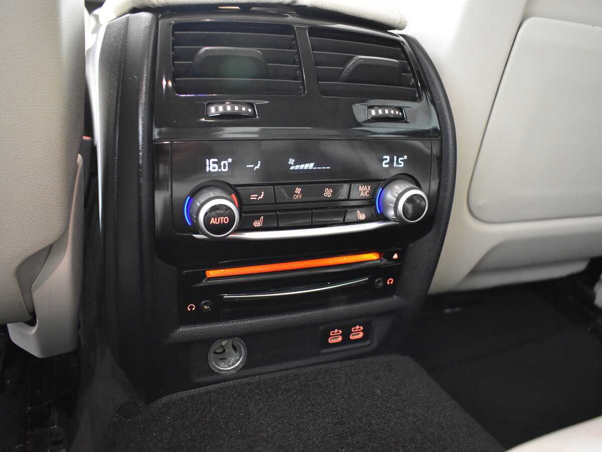 Купить BMW 5 серии 520d xDrive, 2019, 166 000 км, фото №8