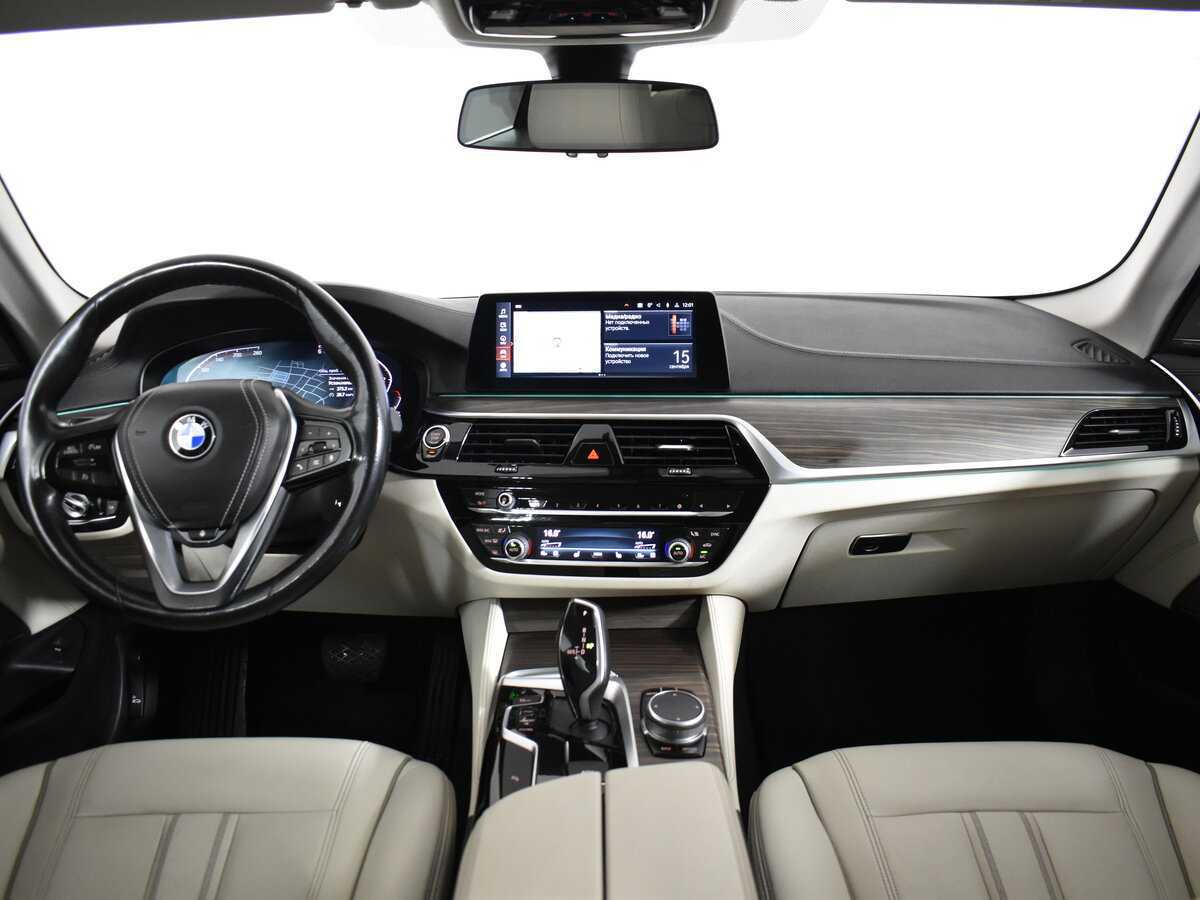 Купить BMW 5 серии 520d xDrive, 2019, 166 000 км, фото №15