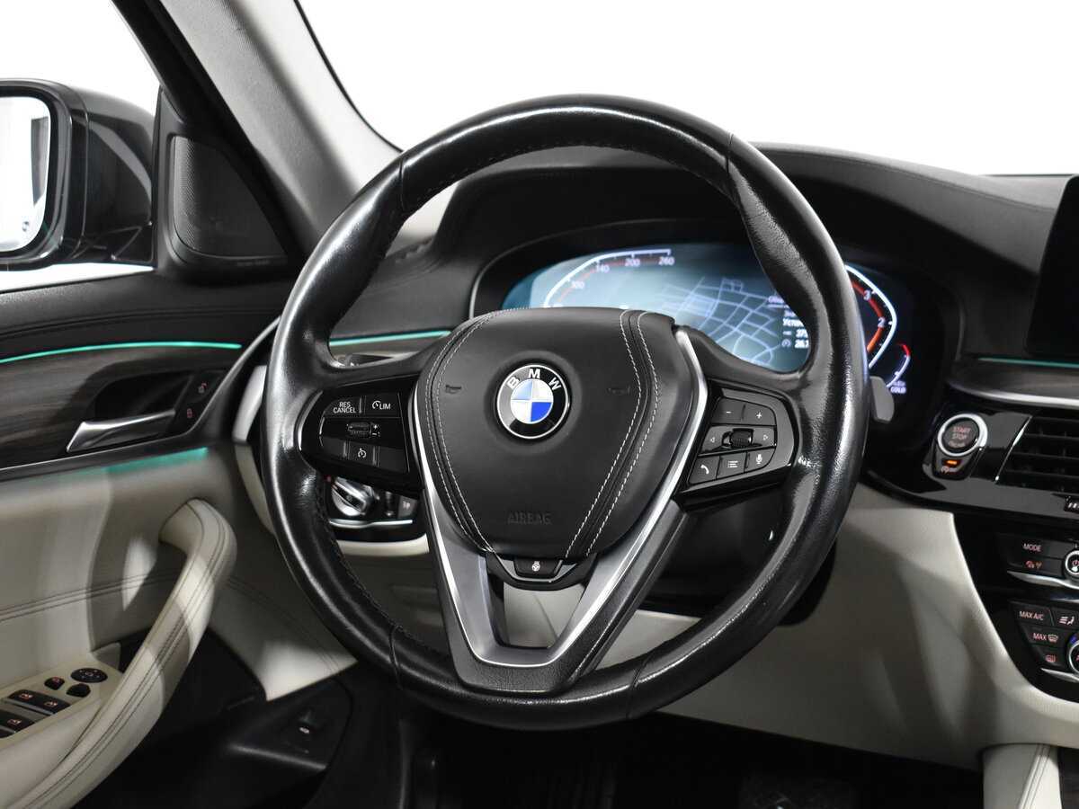 Купить BMW 5 серии 520d xDrive, 2019, 166 000 км, фото №16