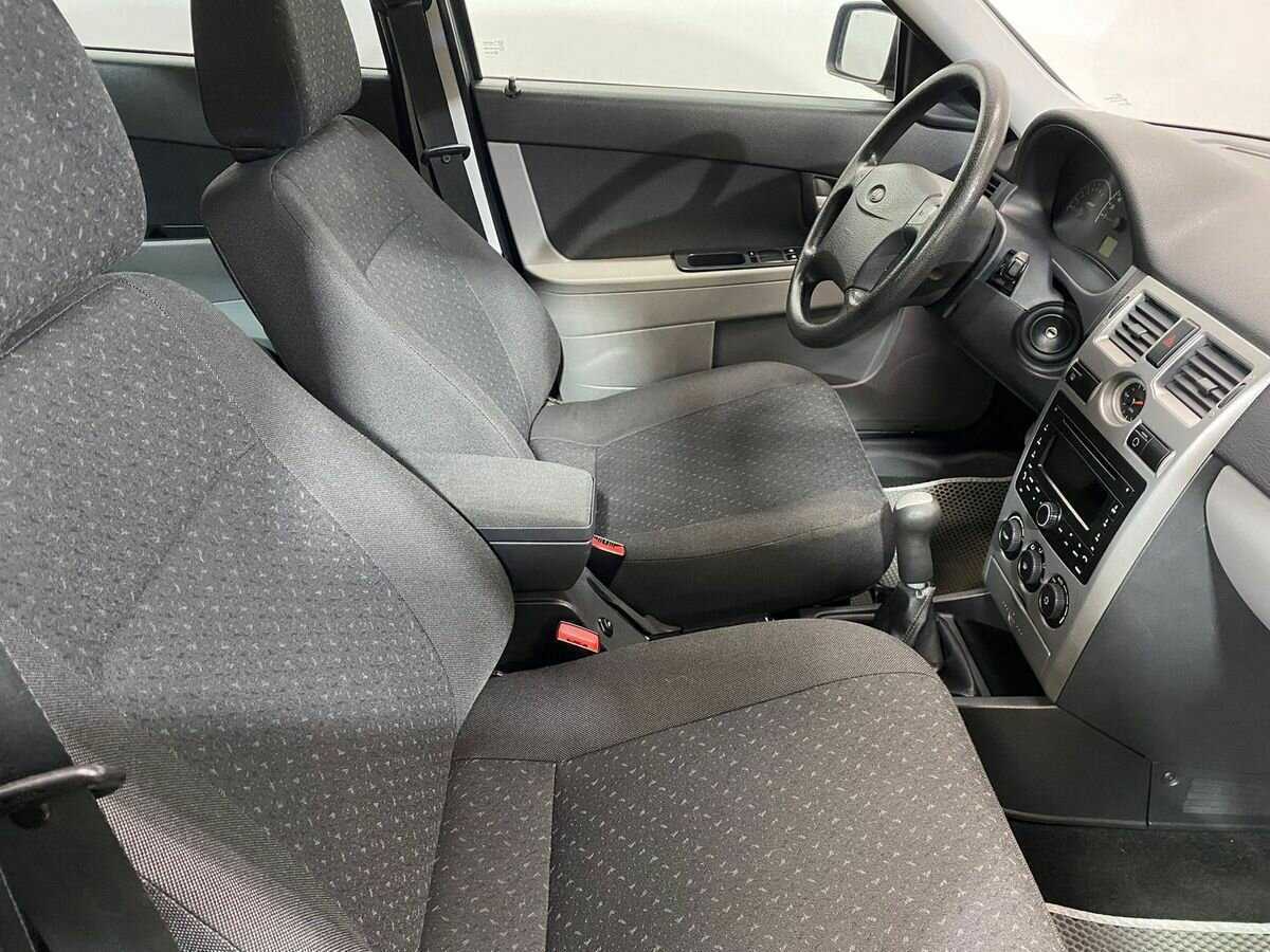 Купить Lada (ВАЗ) Priora, 2011, 44 759 км, фото №10